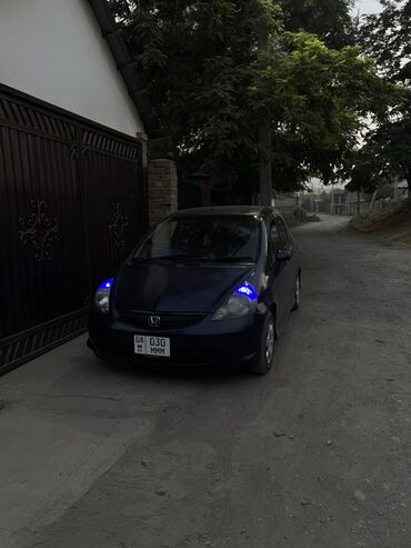тайота пасса: Honda Fit: 2003 г., 1.3 л, Вариатор, Бензин