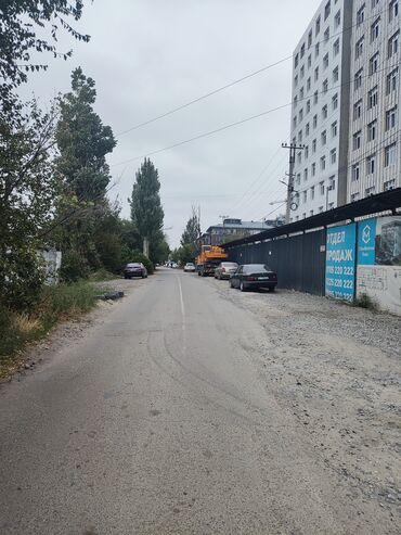 продается орошаемая земля в жайылско районе алтыр будёновка 5 40 гектар цена договорная с довой проблем нету оформление сразу: 17 соток, Для бизнеса