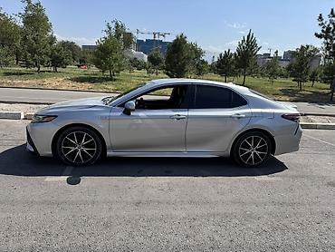 corolla 2016: Toyota Camry: 2021 г., 2.5 л, Автомат, Гибрид, Седан — 4