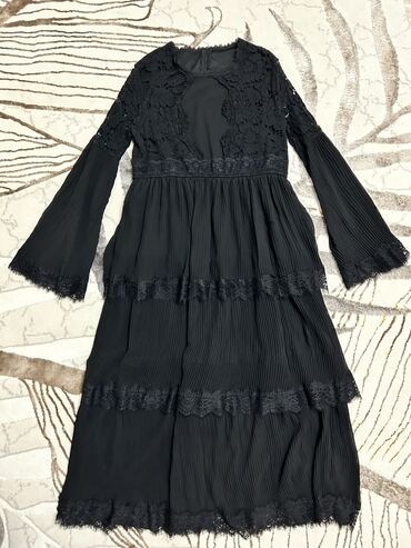 черное платье размер 38: Вечернее платье, Коктейльное, Средняя модель, С рукавами, S (EU 36), M (EU 38)