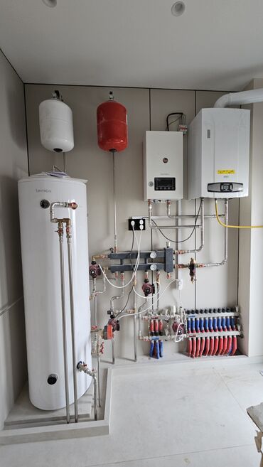 Монтаж и замена сантехники: Монтаж и замена сантехники Больше 6 лет опыта — 10