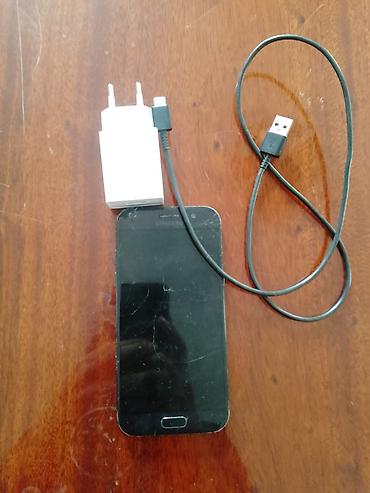 телефон fly selfie 1: Samsung Galaxy J2 2016, цвет - Розовый, Две SIM карты — 3