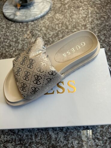 naocare za sunce kragujevac: Fashion slippers, Guess, 38