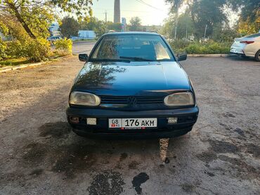 продаю или меняю машину: Volkswagen Golf: 1994 г., 1.8 л, Механика, Бензин, Седан