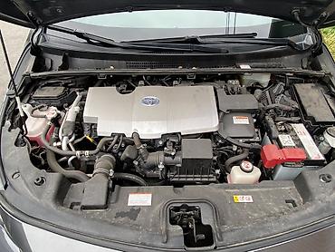 corolla 2022: Toyota Prius: 2020 г., 1.8 л, Вариатор, Гибрид, Хэтчбэк — 10