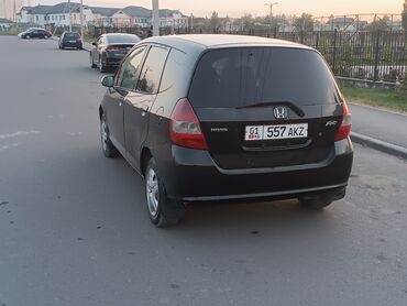 Honda: Honda Fit: 2002 г., 1.3 л, Вариатор, Бензин, Бус