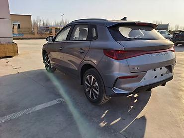 BYD: BYD E2: 2025 г., Электромобиль, Хэтчбэк — 7