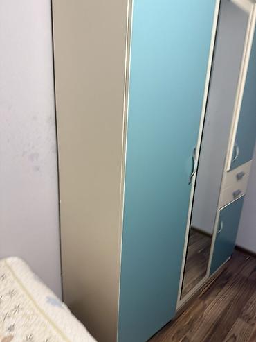 gips blok: Uşaq/yeniyetmə otağı üçün 3 qapılı geyim dolabı - Rəng: açıq krem və — 2