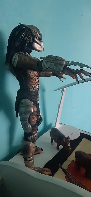 мужские зимние обувь: Коллекционная фигурка «Хищник» (Predator), крупный масштаб. - Высота — 1