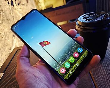 Samsung: Samsung Galaxy A22 5G, Б/у, 128 ГБ, цвет - Черный, 2 SIM — 11