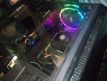 Desktop računari i radne stanice: Gejmer A10 Apy Jaka Gejming Mašina-Cinii mi se da je fabricki GEJMER — 11