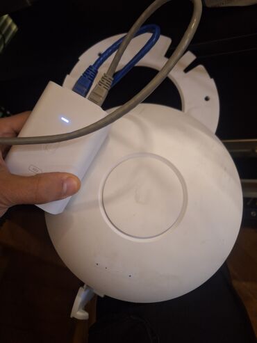 Ноутбуки: UniFi® ac Pro Access Point ( səliqəli istifadə edilmiş ikinci əl