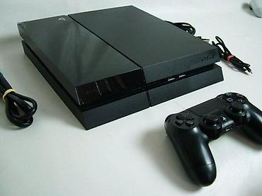 torbe o bag: U ponudi Sony PlayStation 4 iz naslova. Konzola je novija Fat — 4