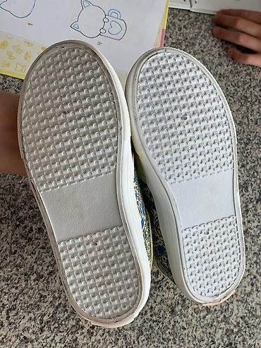 Детская обувь: Детские слипоны р.30-31 фирмы “Какаду” Стелька ~19,7см. Обули только 1 — 9