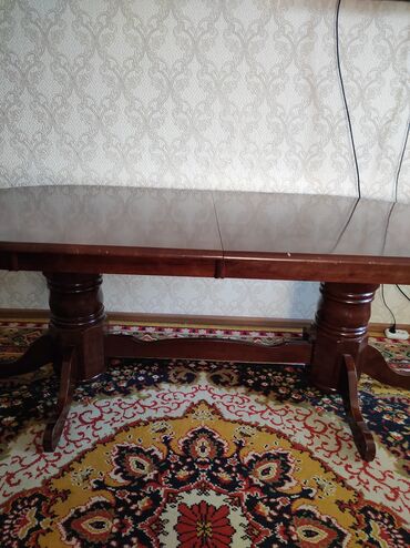 Срочно, связи с переездом продаю стол, раздижной, длина 3 метр