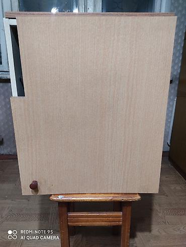 silver kitchen: Кухонные шкафы и тумбы из ЛДСП в светло-дубовом оттенке. стол - — 5
