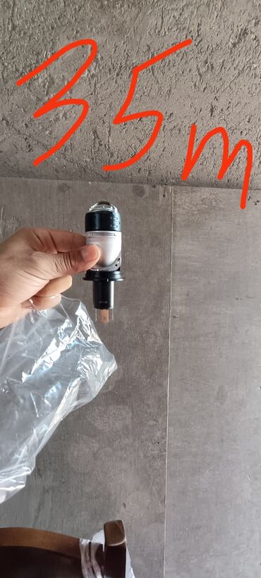 Dinamiklər və sabvuferlər: Moto ışıq təmiz göy xet vurur 1 ədəddir idialdır real alıcıya əlaqə