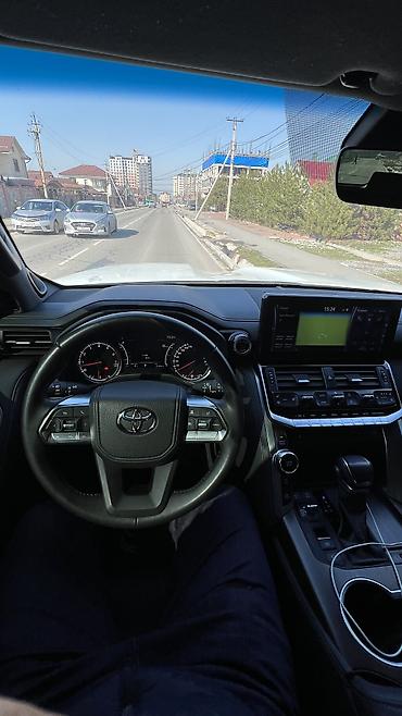 Toyota: Toyota Land Cruiser: 2024 г., 3.5 л, Автомат, Бензин, Внедорожник — 5