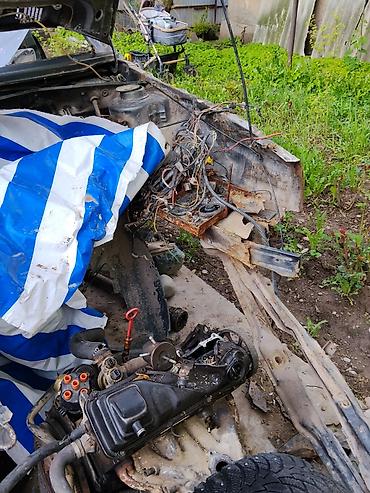 Транспорт: Volkswagen Jetta: 1990 г., 1.8 л, Механика, Бензин, Седан — 7