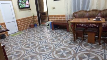 Uzunmüddətli kirayə mənzillər: Tecili Ramani Savxoz da Yola yaxin 3 otaqli temirli Adelni heyet evi — 7