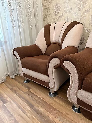 Divan, İşlənmiş, Açılan, Bazasız, Parça, Çatdırılma yoxdur