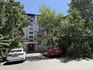 продаю дом можно в рассрочку: 1 комната, 37 м², 104 серия, 4 этаж, Евроремонт
