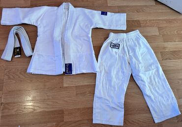 sport paltarlar: Uşaqlar üçün döyüş geyimi (kimono, kimano, xalat) (taekwondo geyimi