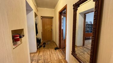 Köhnə tikili: Bakı, 8-ci mikrorayon, 3 otaqlı, Köhnə tikili, m. Gənclik, 90 kv. m — 2