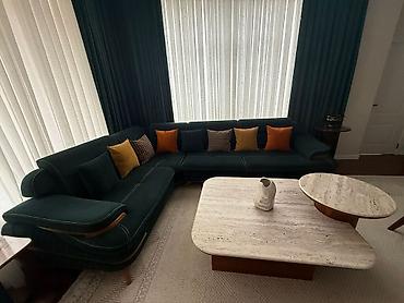 Divanlar: Uqlavoy divan. 1000azn. Bel hıssesı acılır, baza yoxdu. Ölcü — 1