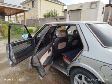 Mazda: Mazda 626: 1988 г., 2 л, Механика, Бензиновая, Седан — 9
