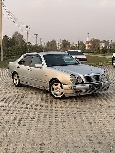 глушитель гольф 4 2.0 бензин: Mercedes-Benz E-Class: 1996 г., 2.4 л, Механика, Бензин, Седан — 1