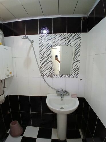 аренда помещения у метро: 55 м², 2 комнаты