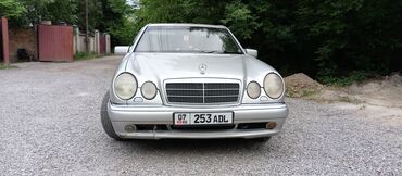 мерседес в клас: Mercedes-Benz A-class: 1998 г., 2.3 л, Механика, Бензин, Седан
