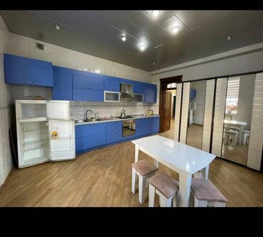 Ofislər: Nərimanov rayonu,Metroparkın arxası,5 mərtəbənin 4 cü mərtəbəsində,4 — 8