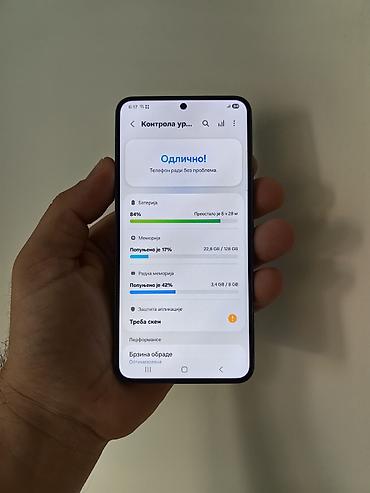 phone: Samsung S22 dual sim sim free, sa 8/128 gb memorije. Telefon ok očuvan — 4