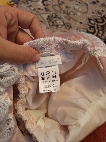 Toy paltarları: Don yenidir 1defe geynilib. 2-3 yawinda 4yawinda uwagada geder — 13