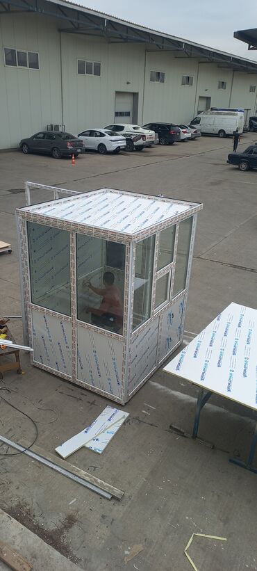 Konteynerlər: MÜHAFİZƏ KABİNİ. MÜHAFİZƏLƏR ÜŞÜMƏSİN. KƏYFİYYƏTLİ. SƏRFƏLİ — 7