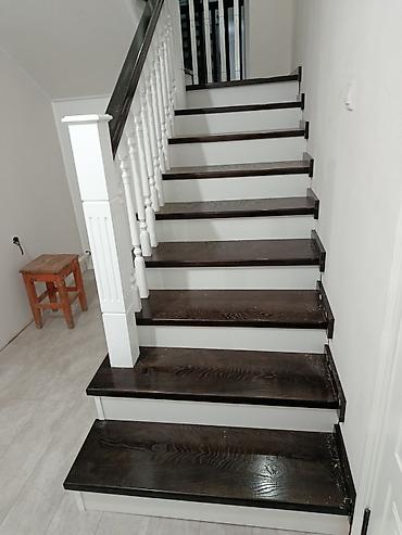 Деревянные лестницы: Деревянная лестница Для дома, Форма лестницы: П-образная — 6