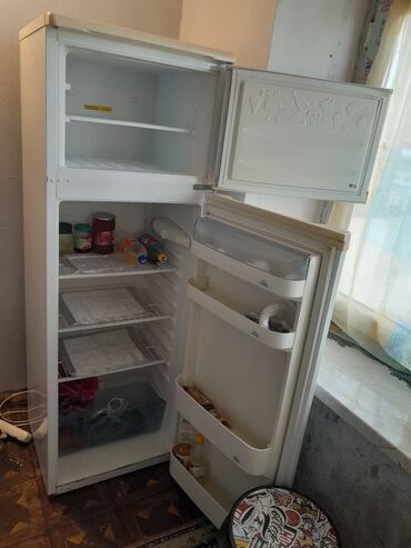 beko soyuducularin qiymetleri: İşlənmiş 2 qapılı Beko Soyuducu Satılır, rəng - Ağ, Təkərli