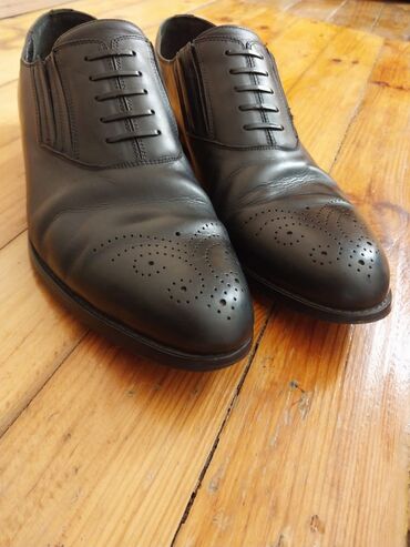 ayakkabı: 45 olcu Italiya istehsali ayaqqabi