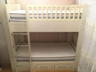 uşaq verstakları: Oğlan və qız üçün, İşlənmiş, Çarpayı, Matras ilə, Siyirməli, Laminat