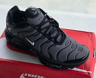 Nike A klasa
Dostupni br 36-46 Cena 
4390 dinara