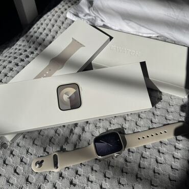 часы с локатором детские: Apple Watch Series 9 (алюминий) с силиконовым ремешком цвета светлый