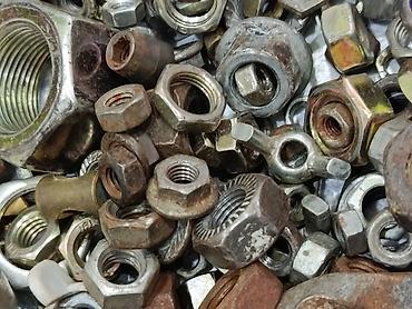 qeder ot bicen: Müxtəlif ölçülü və növlü metal qayka(gayka) dəsti Məhsul təsviri: - — 9