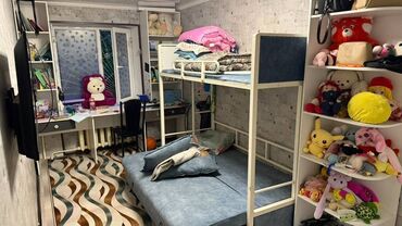 тоголок молдо фрунзе: 2 комнаты, 43 м², Хрущевка, 1 этаж, Евроремонт