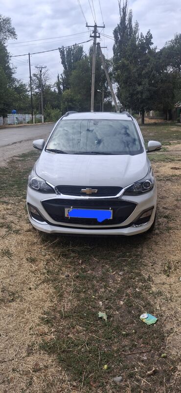 ищу машину на рассрочку: Chevrolet Spark: 2018 г., 0.1 л, Вариатор, Бензин, Хэтчбэк