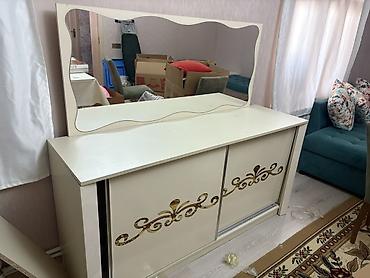 Qonaq otağı dəstləri: Jurnal masası, Dolab, Komod — 2