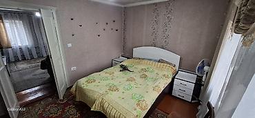 Продажа коттеджей и домов: Продается частный дом с приусадебным участком. - Участок: ровный — 8