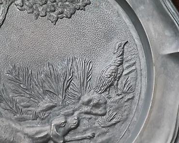 Stare vaze i dekor: LOVAČKI motivi Pas, Prepelica, ukrasni tanjiri, žig 22,5 cm!. Cena za — 4