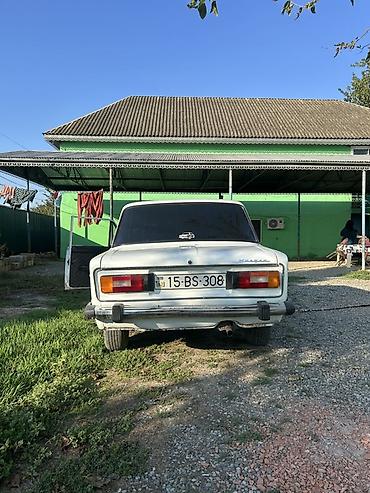 ВАЗ (ЛАДА): VAZ 2106 sedan, ağ rəng. Klassik kuzov dizaynı, xrom dekor elementləri — 3